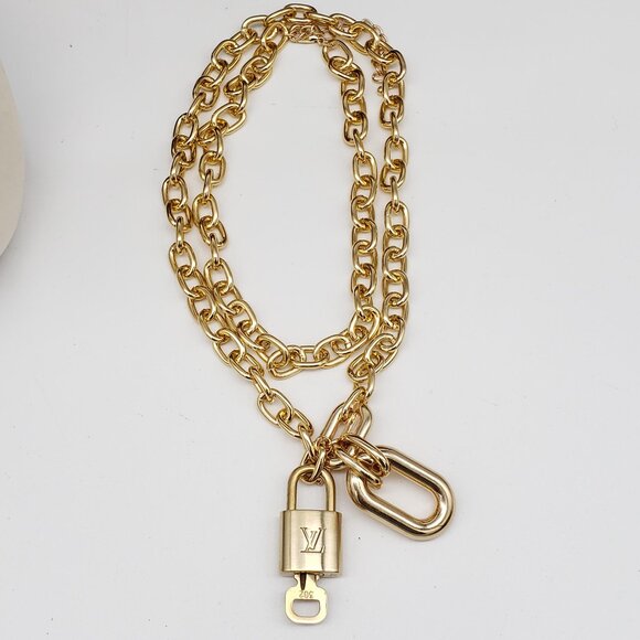 Authentic Louis Vuitton Gold Padlock with Unbranded Gold plated Chain - Picture 7 of 9